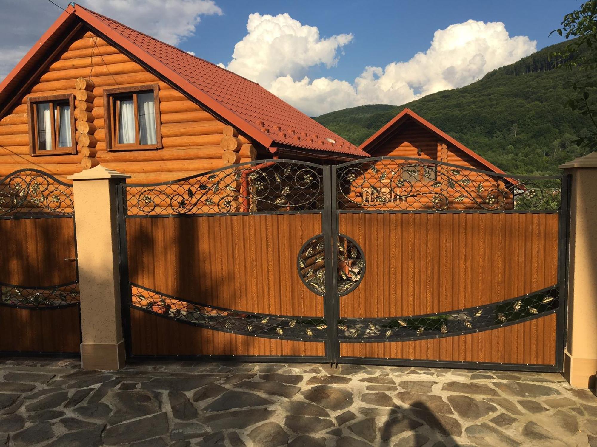 Smerekovyi Dvir Polyana  Ngoại thất bức ảnh